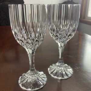 Pair of Cristal d’Arques “Bretagne” crystal wine glasses 6oz